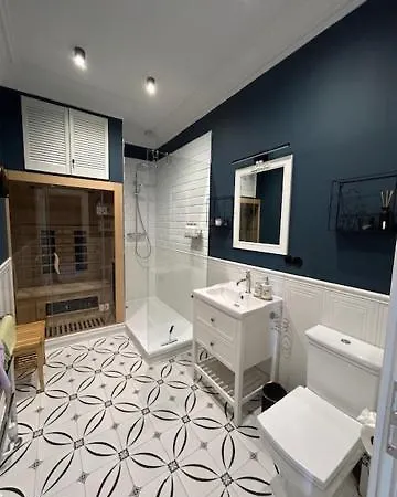 Stocznia, Shipyard With A Sauna גדנסק