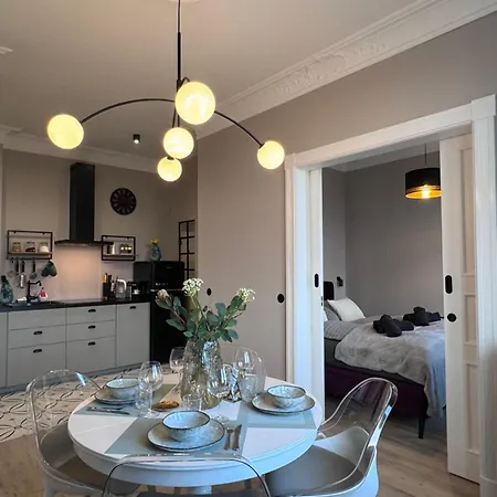 Stocznia, Shipyard With A Sauna גדנסק